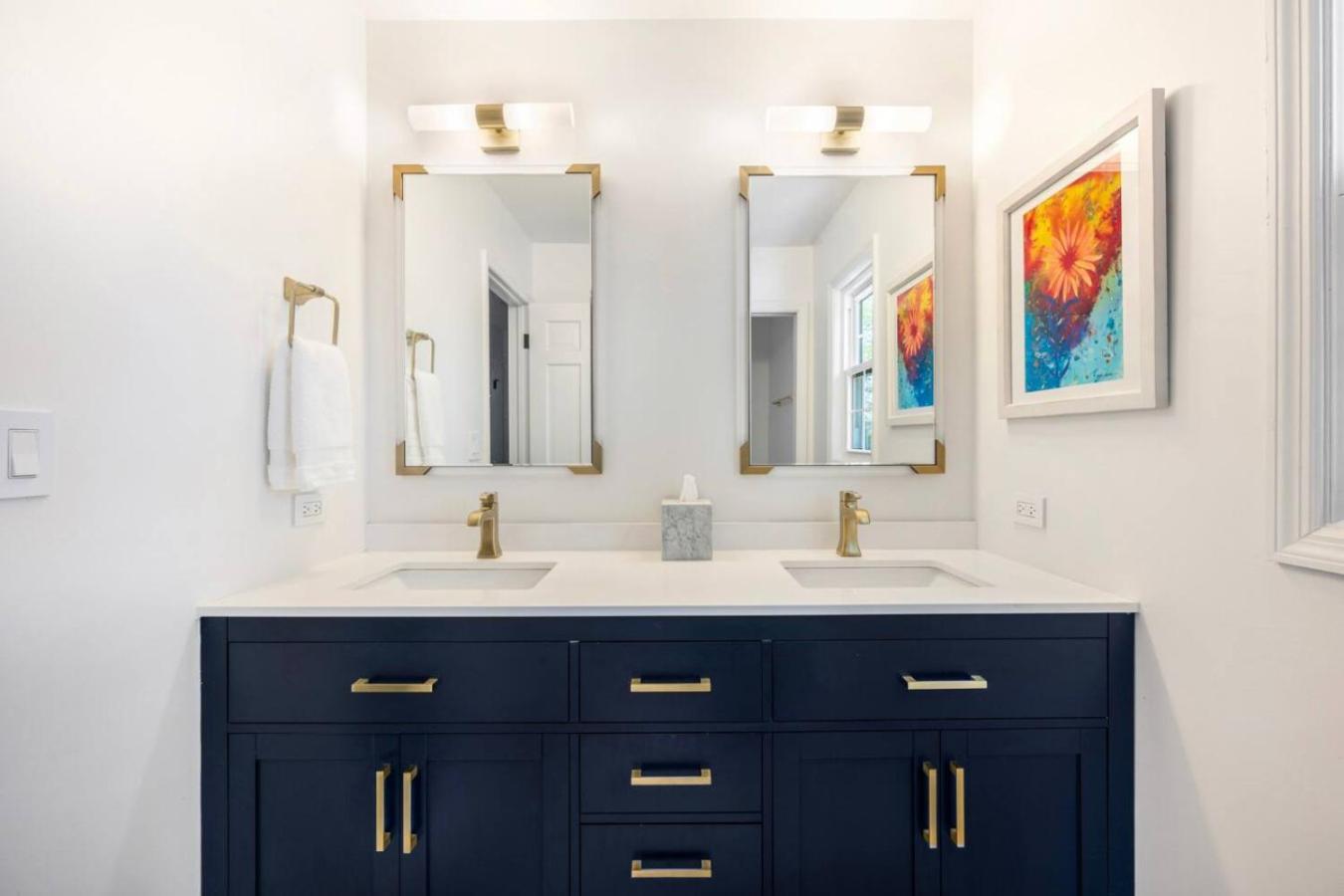 Spacious, Luxury Renovated Home With 4 Kings, Firepit Glen Ellyn Exterior foto