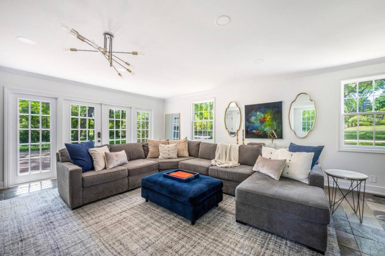 Spacious, Luxury Renovated Home With 4 Kings, Firepit Glen Ellyn Exterior foto